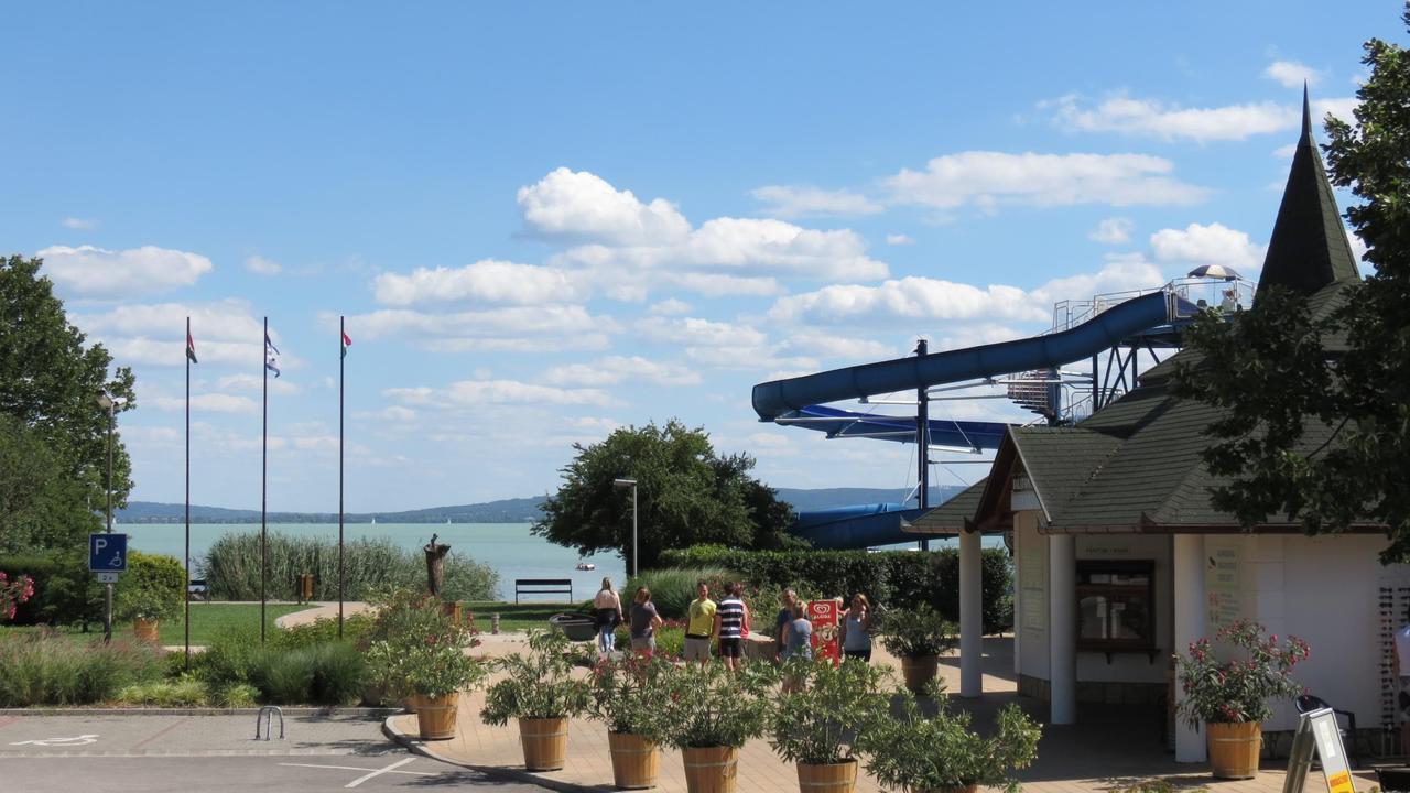 Aranymandula Apartmanok Balatonakali Eksteriør bilde
