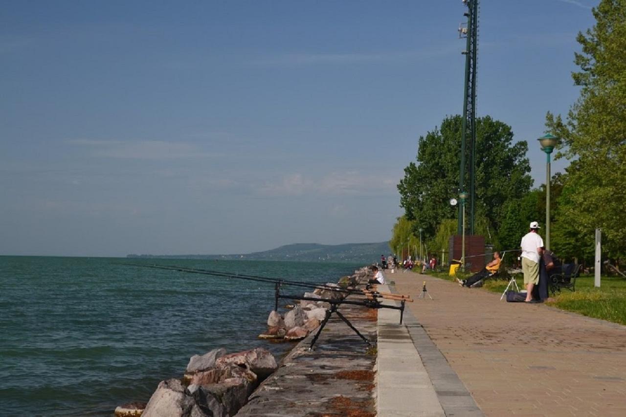 Aranymandula Apartmanok Balatonakali Eksteriør bilde