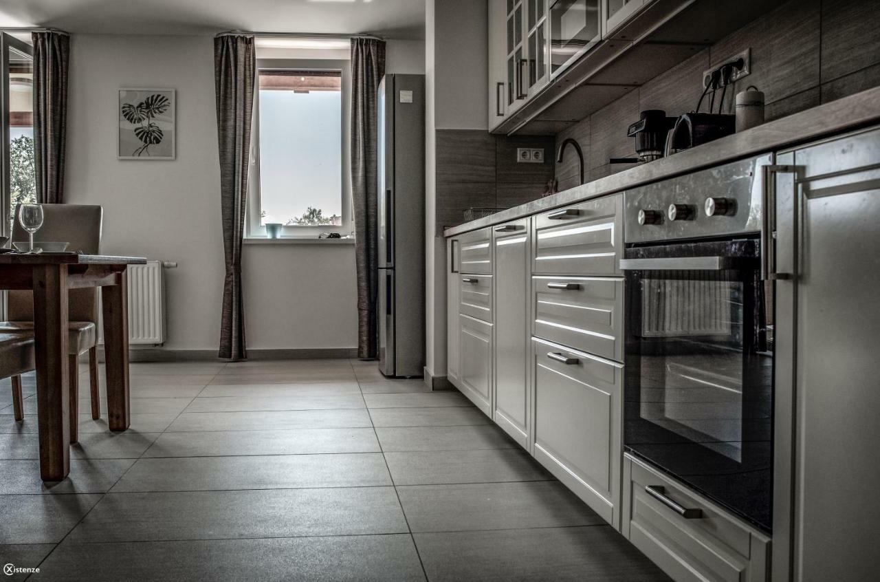 Aranymandula Apartmanok Balatonakali Eksteriør bilde